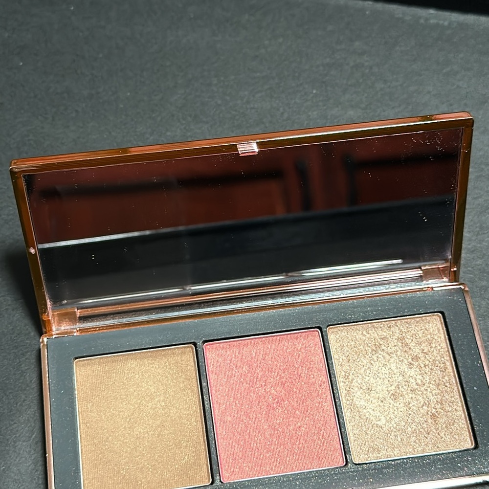 NARS Orgasm Infatuation Cheek Palette - Picture 7 of 8